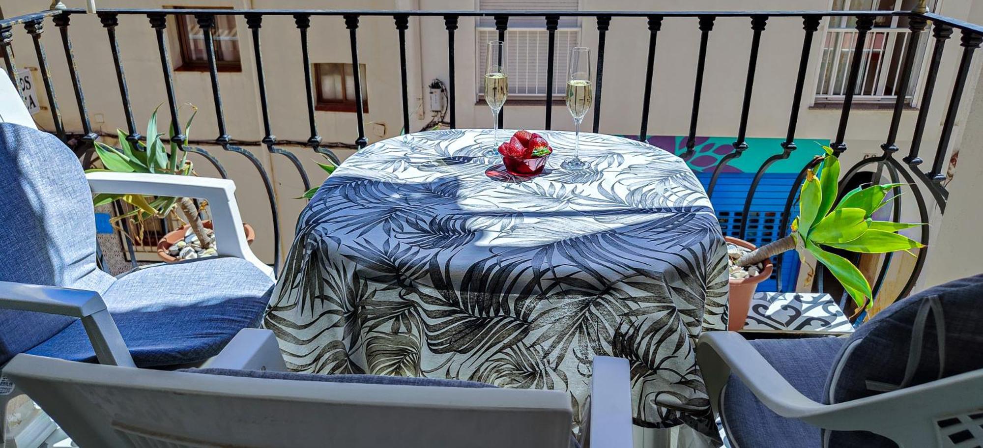 Apartamento Bonito En Playa De La Carihuela